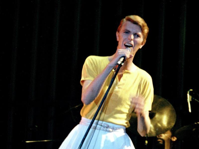 Foto af David Bowie på scenen i Falkoner Teatret, 1978.