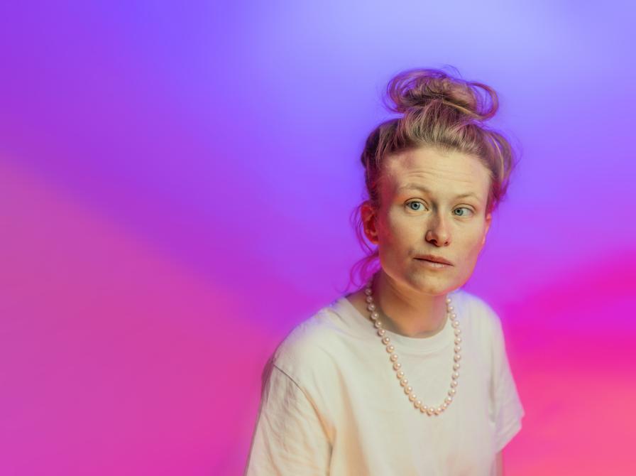 Signe Gjessing fotograferet af Sara Galbiati, Gyldendal