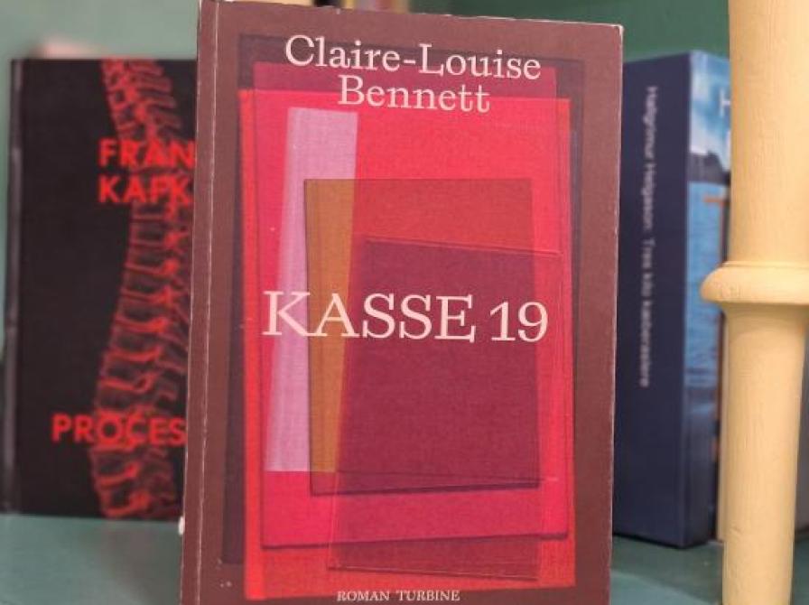 Kasse 19 af Claire-Louise Bennett 
