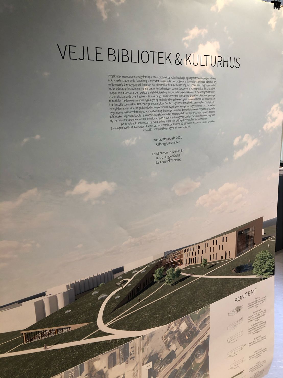 Fotos fra udstilling med designforslag til nyt kulturhus og bibliotek i Vejle