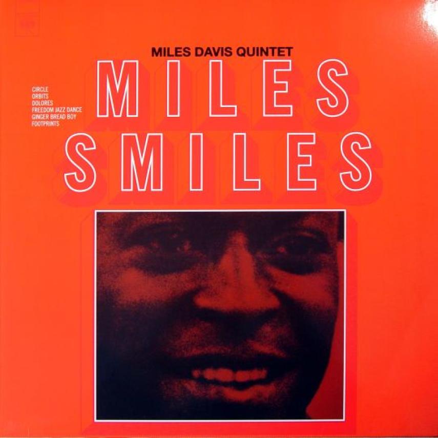 Miles Davis: Miles smiles